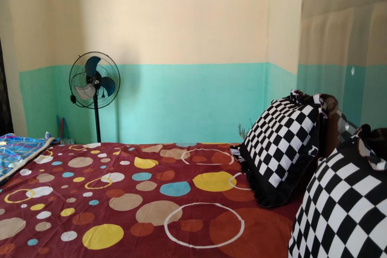 Express O 91938 Grace Kost & Hostel Tiga Binanga المظهر الخارجي الصورة